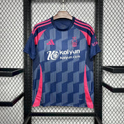 Maillot Nottingham Forest extérieur 2024-25